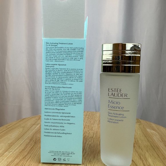 ESTEE LAUDER - MICRO ESSENCE - SKIN ACTIVATING TREATMENT LOTION - Picture 3 of 3